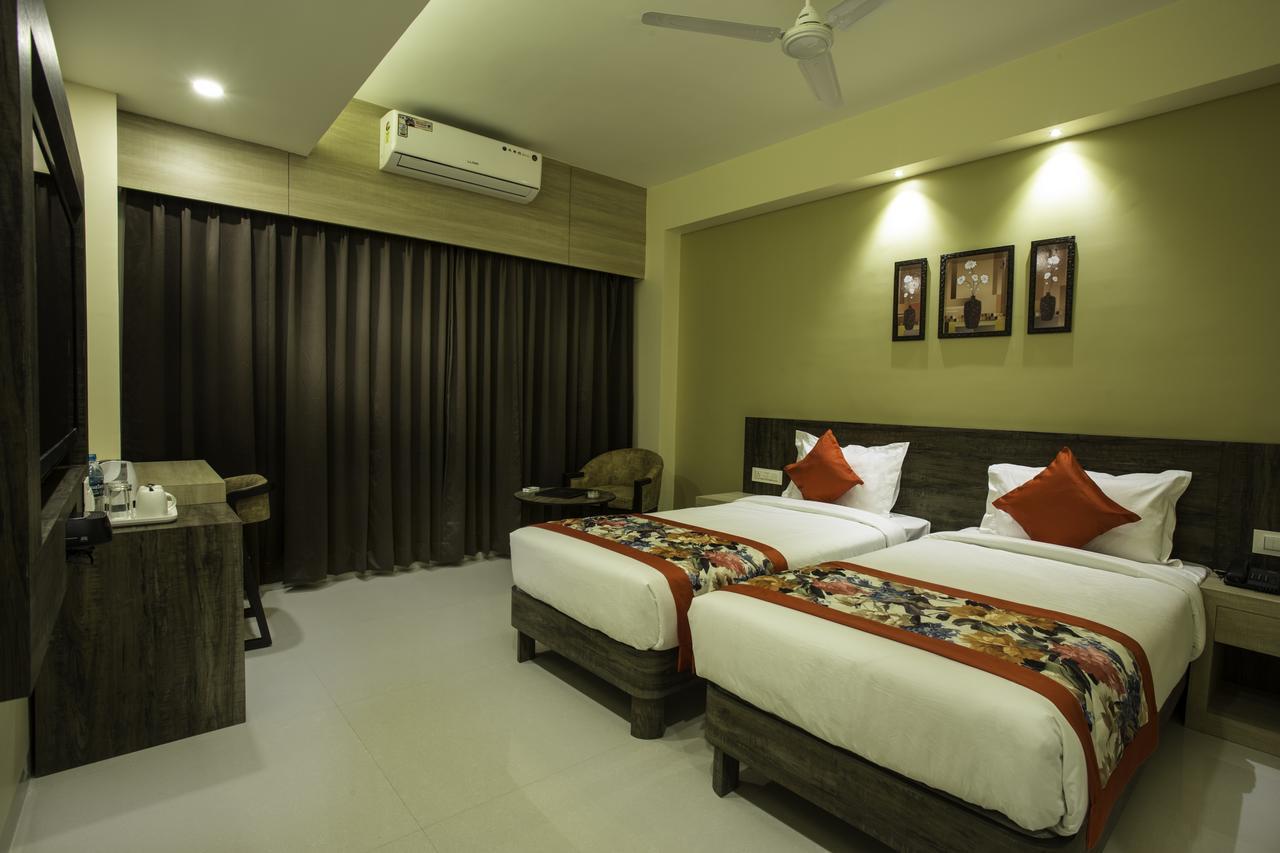 Hotel Malisca Siliguri Exterior photo