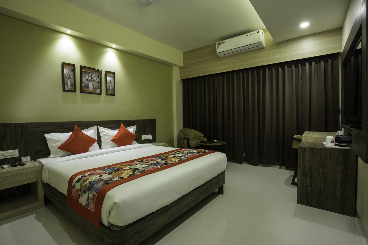 Hotel Malisca Siliguri Exterior photo